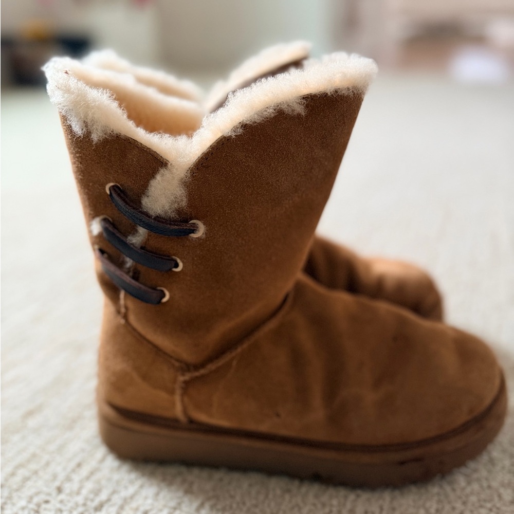 UGG constantine sheepskin lined boot - image 1
